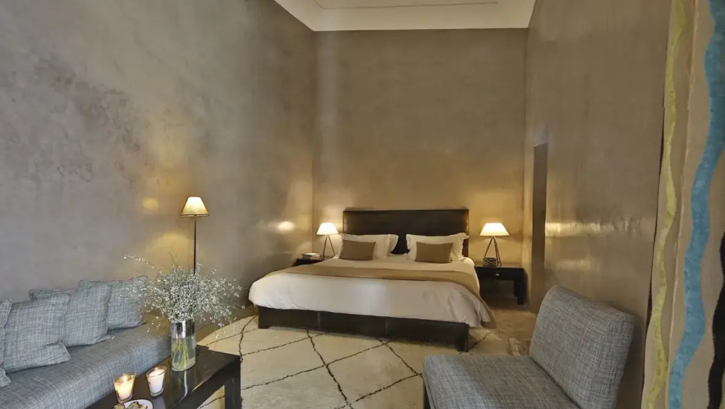Dune Double room (full double bed)