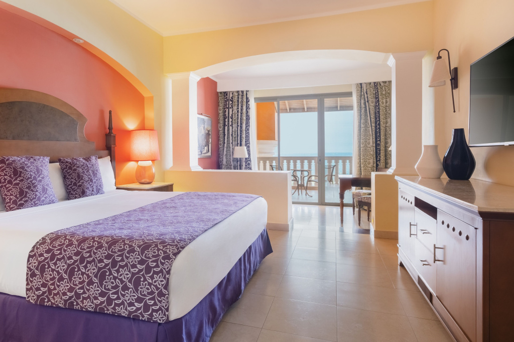 Quadruple Junior Suite with ocean view