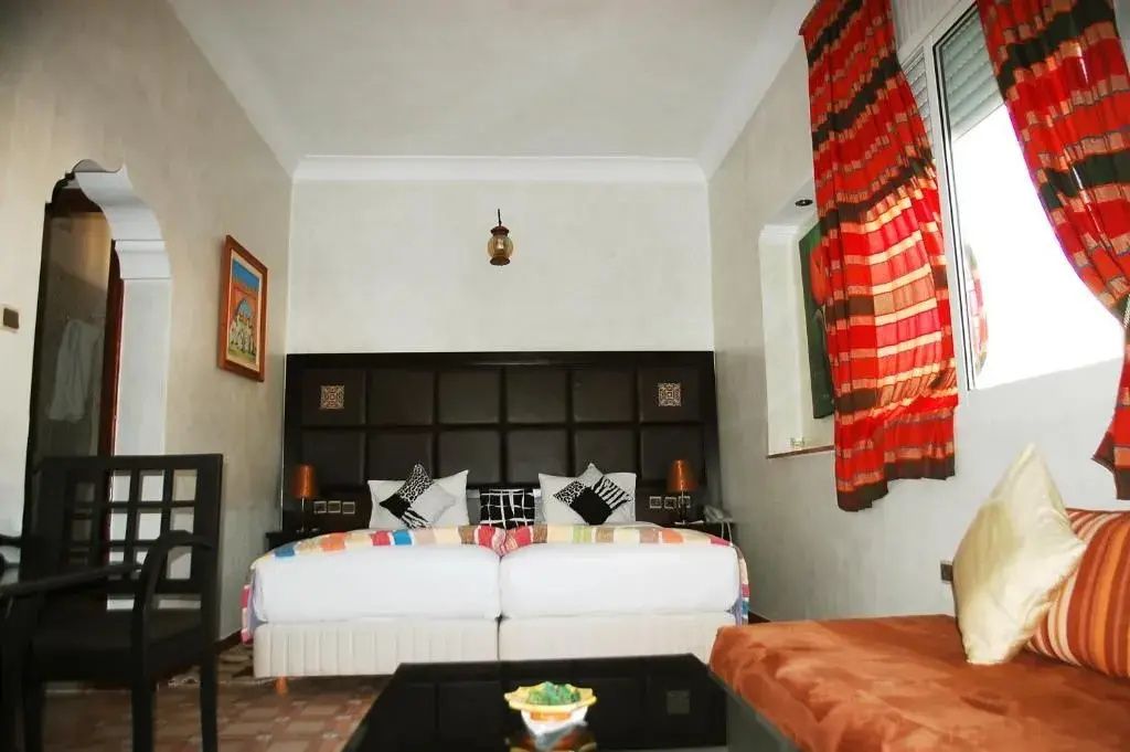 Al Jasira Hotel - Chambres