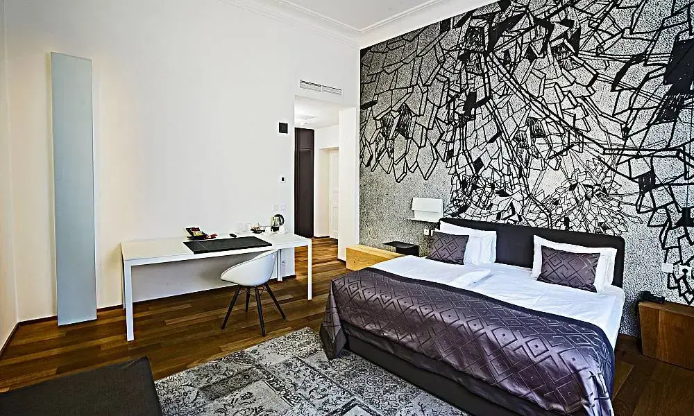 Luxury Superior Double room (full double bed)