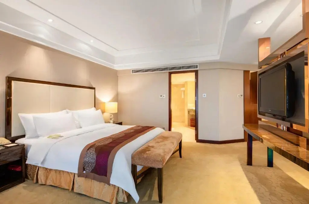Superior Double Suite (full double bed)