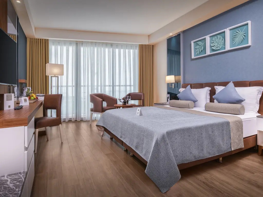 Deluxe room with sea view