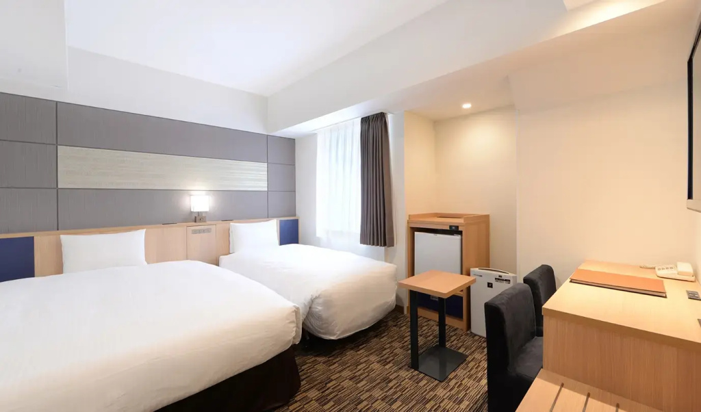 Extra Twin Double room twin beds