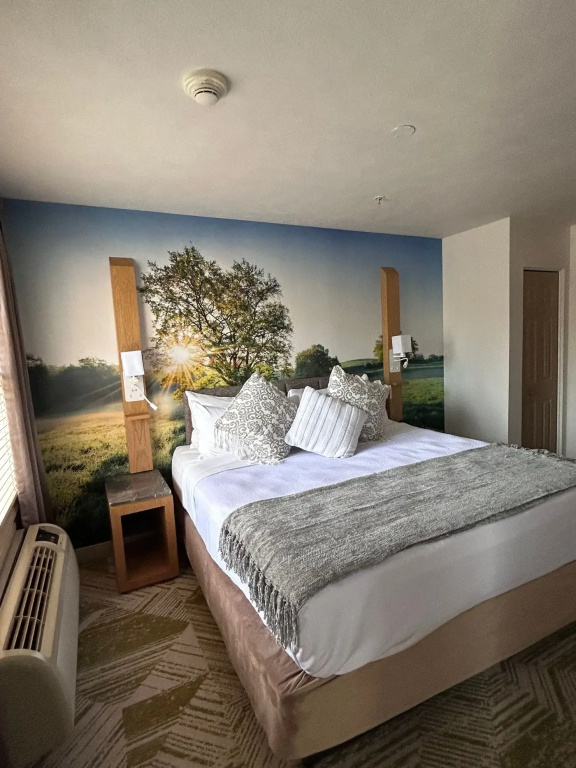 1 Bedroom At Willowbrook Double Suite (full double bed)