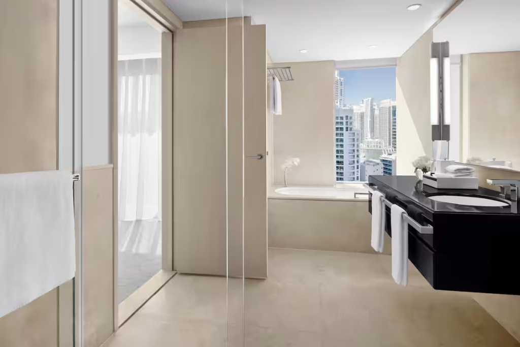 JW Marriott Hotel Marina  - Chambres