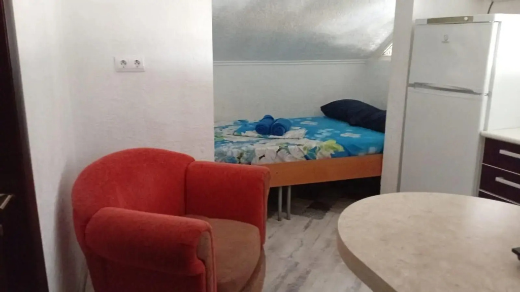 №21 Double Studio (full double bed)