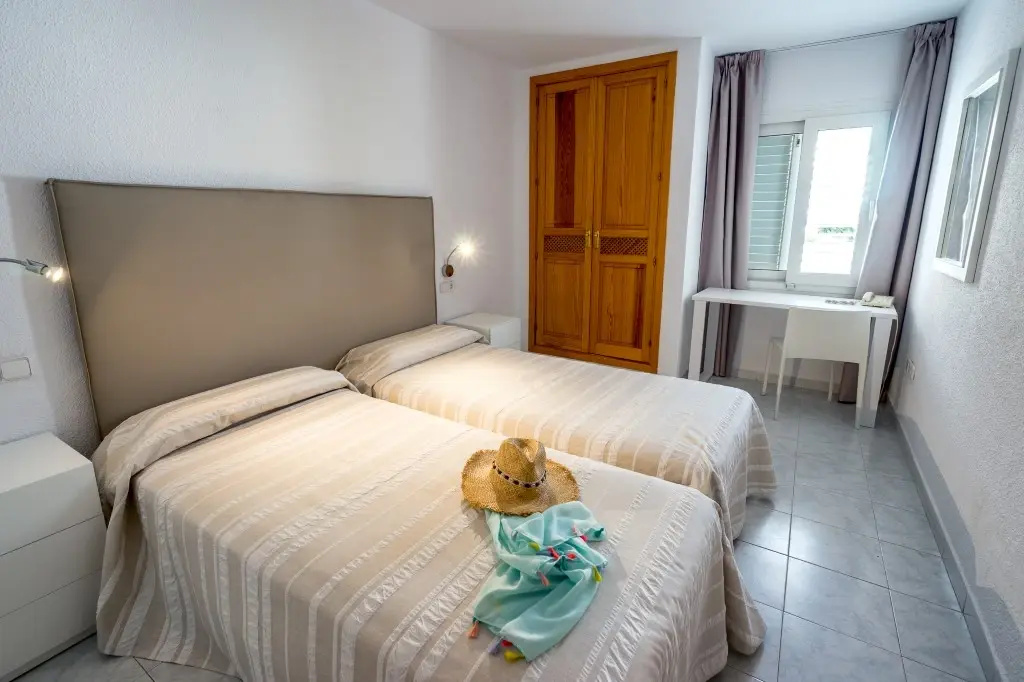 Classic Standard Double Apartment (full double bed)