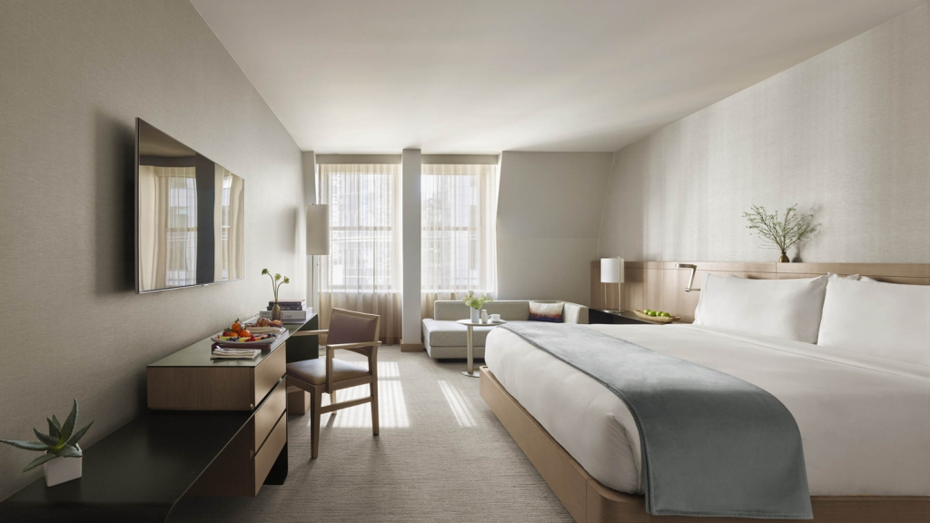 Premier room