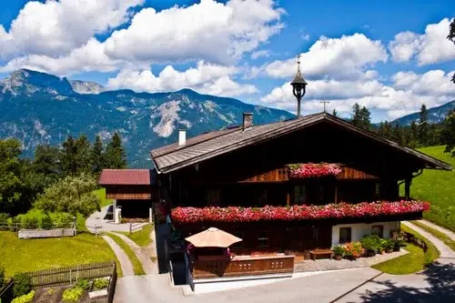 Leitgeb