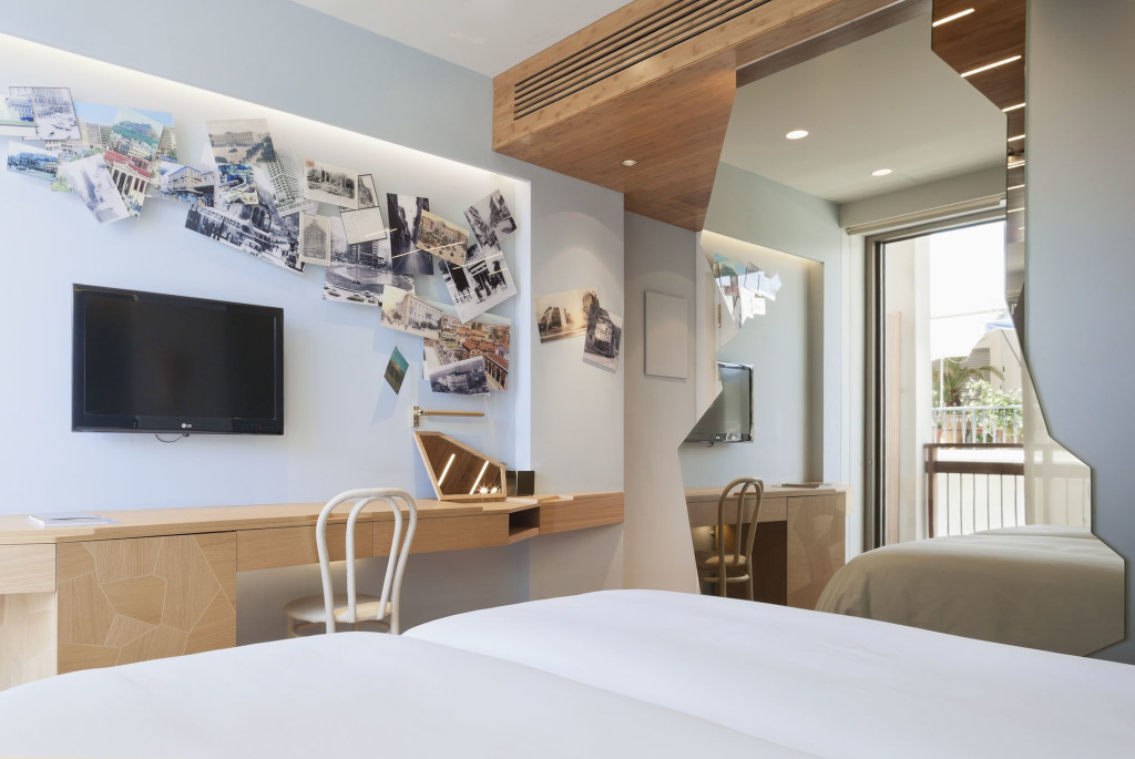 Standard Double room with city view (twin beds)