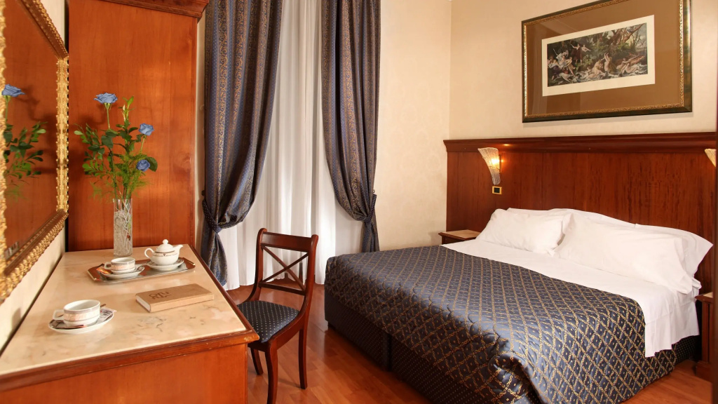 Standard Single room (full double bed)