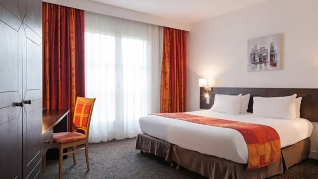 La Bertelière, The Originals Relais Rouen - Chambres