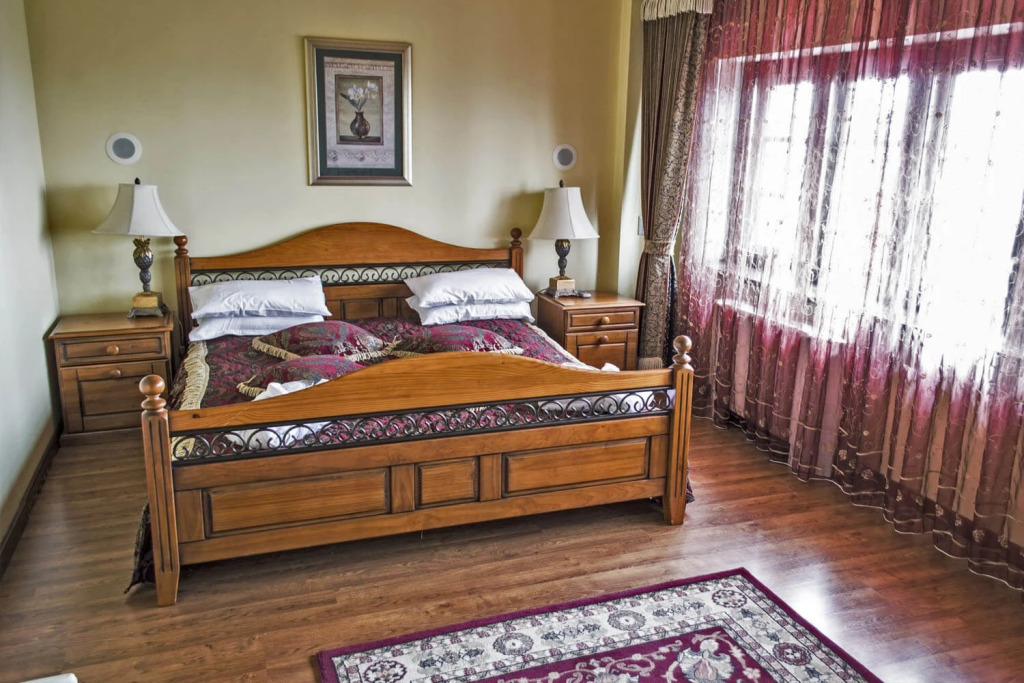 Номер семейный с 2 комнатами с балконом и с красивым видом из окна в Park Hotel Kokshetau