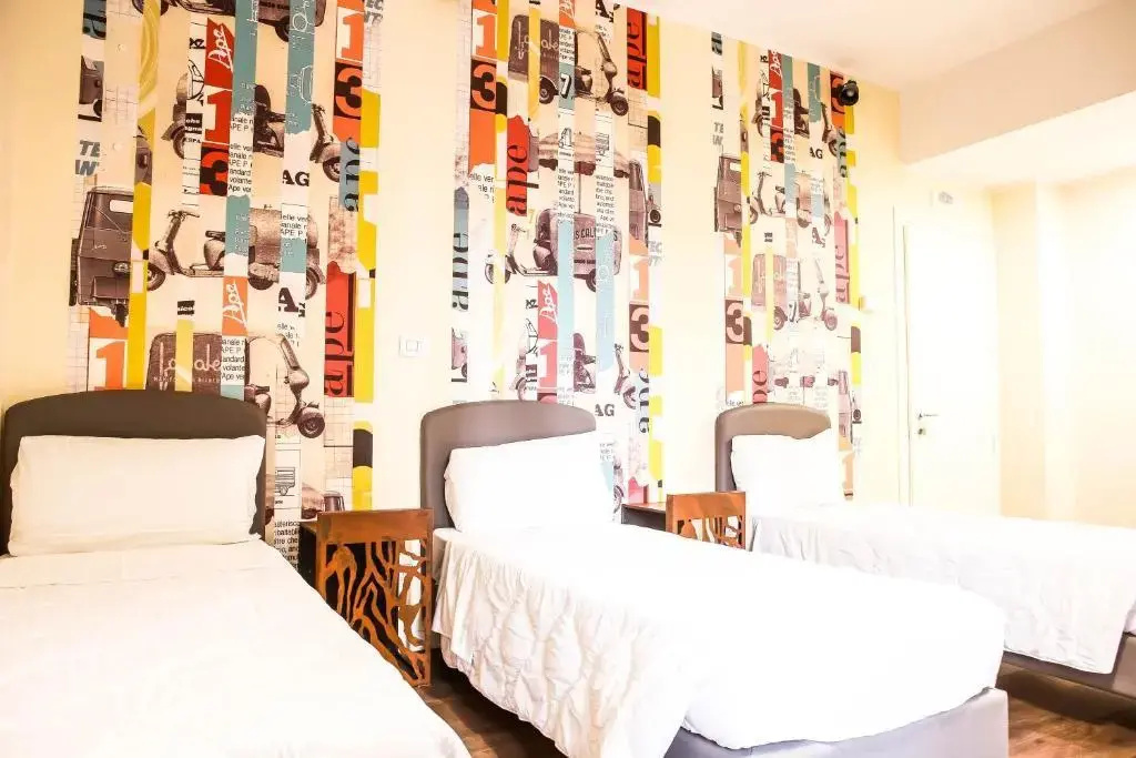 Standard Triple room