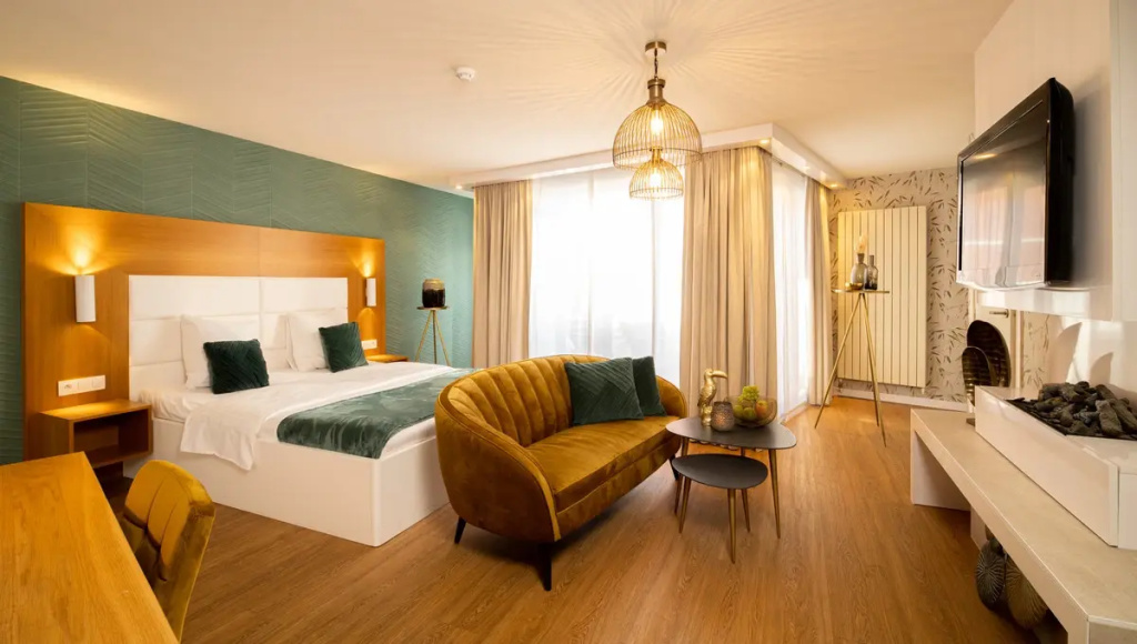 VIP Double Suite (full double bed)