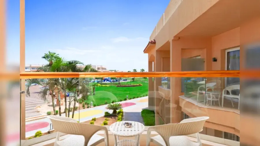 Двухместный полулюкс двуспальная кровать в Pickalbatros Royal Moderna Sharm & Aqua Park