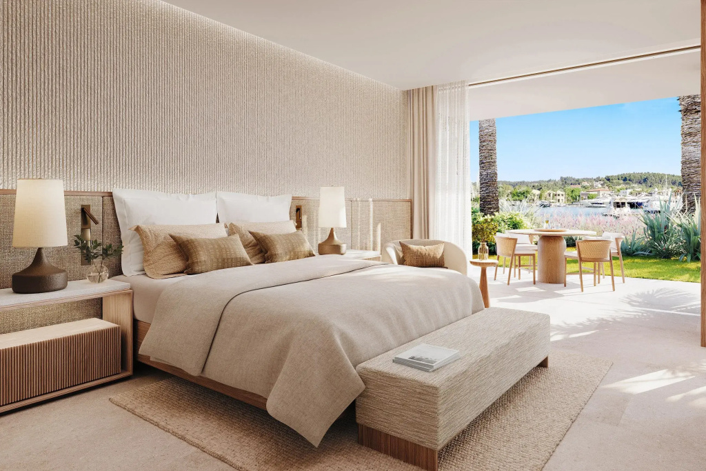 1 Bedroom Private Garden Residence with marina front view