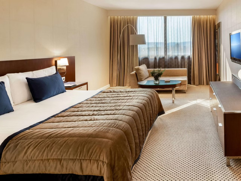 Luxury Club Lounge Access Acropolis View Double Suite (full double bed)