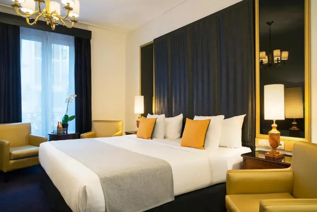 Double Junior Suite (full double bed)