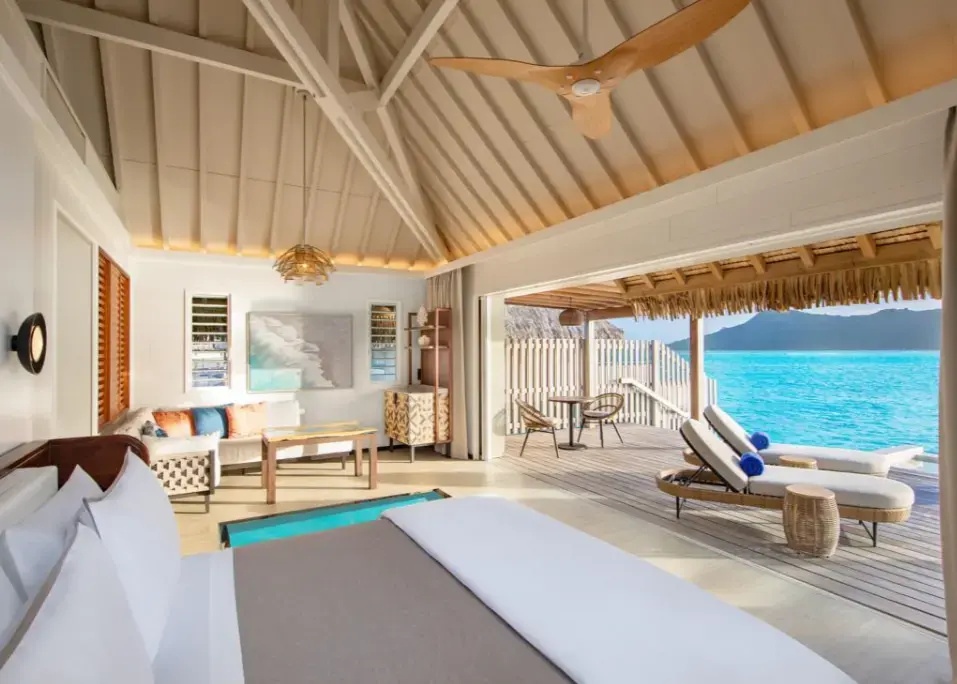 Overwater Plunge Pool Double Bungalow Lagoon View (full double bed)