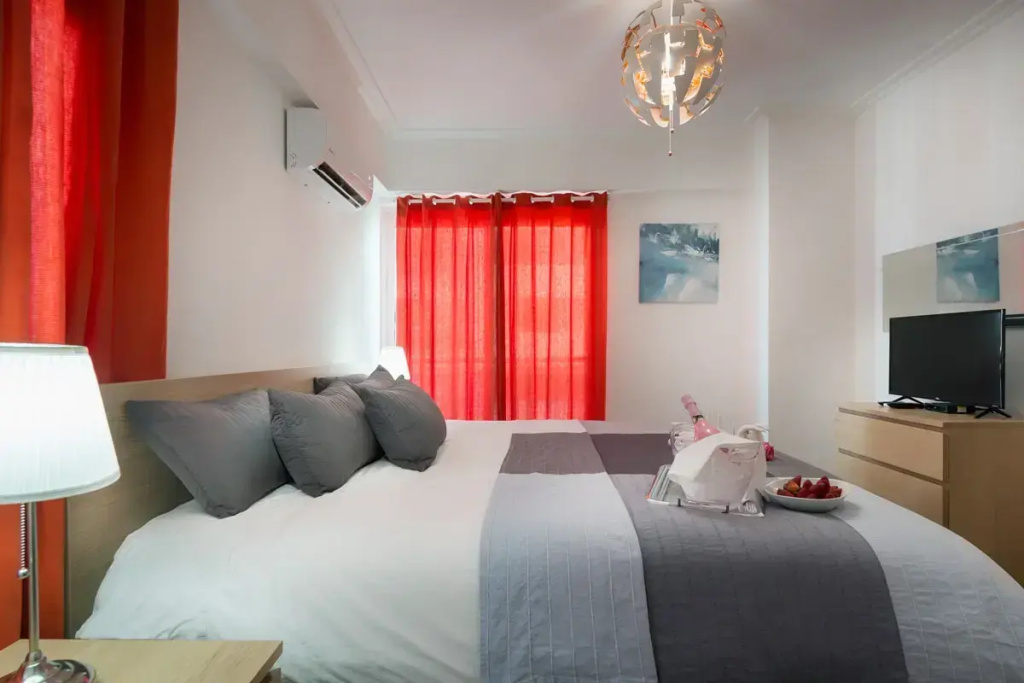 2 Bedrooms Vip Luxury Rooftop Jacuzzi Quadruple Penthouse Apartment