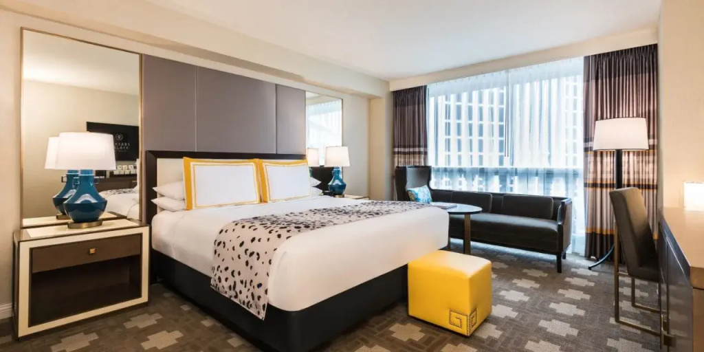 Nobu Double room (full double bed)