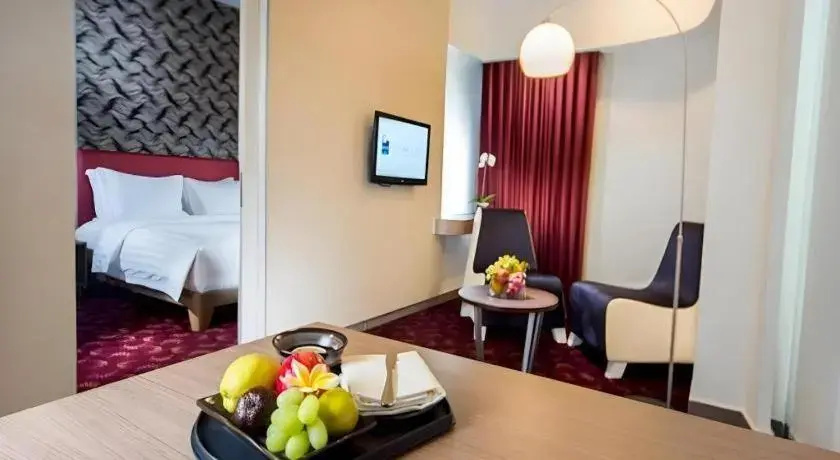 Blue Sky Hotel Petamburan - Chambres