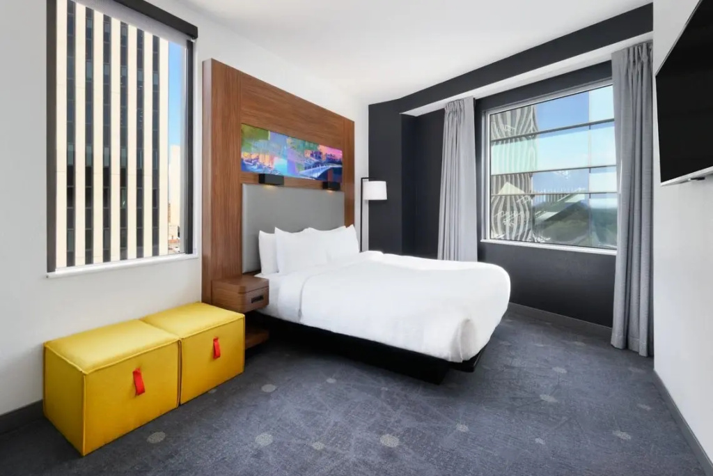 Smaller Double Suite (full double bed)