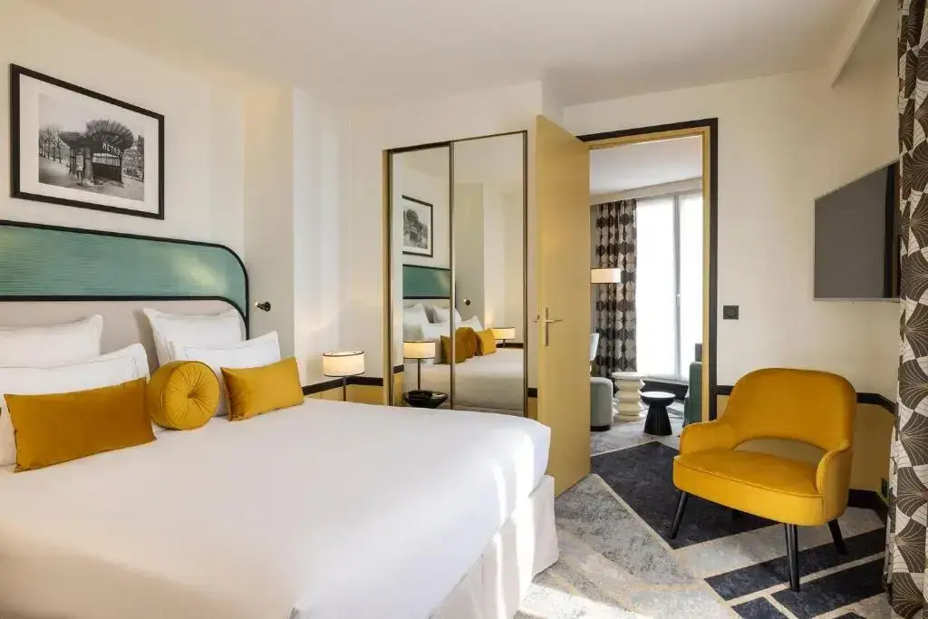 Double Suite (full double bed)