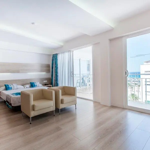 Double Junior Suite with Terrace with sea view (full double bed)