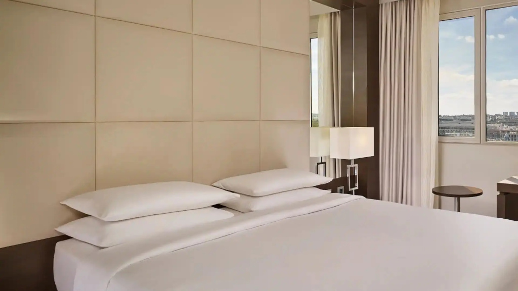 Hyatt Regency Paris Etoile Hotel 34