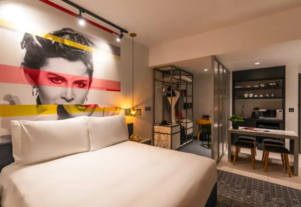 Double Studio (full double bed)