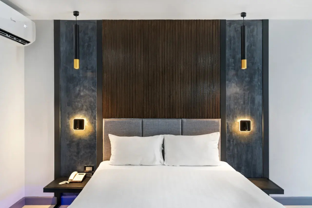 Superior Double room (full double bed)