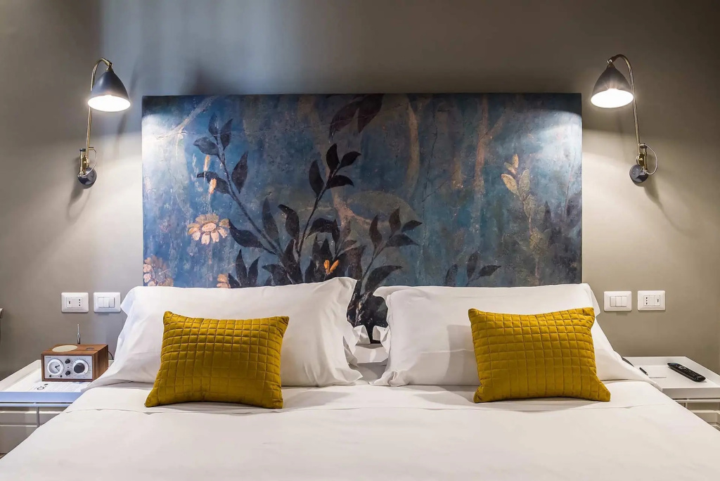 (1)Club Double room (full double bed) at Hotel Accademia in Rome
