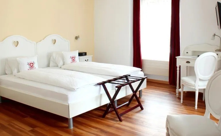 Hotel Weisses Kreuz - Chambres