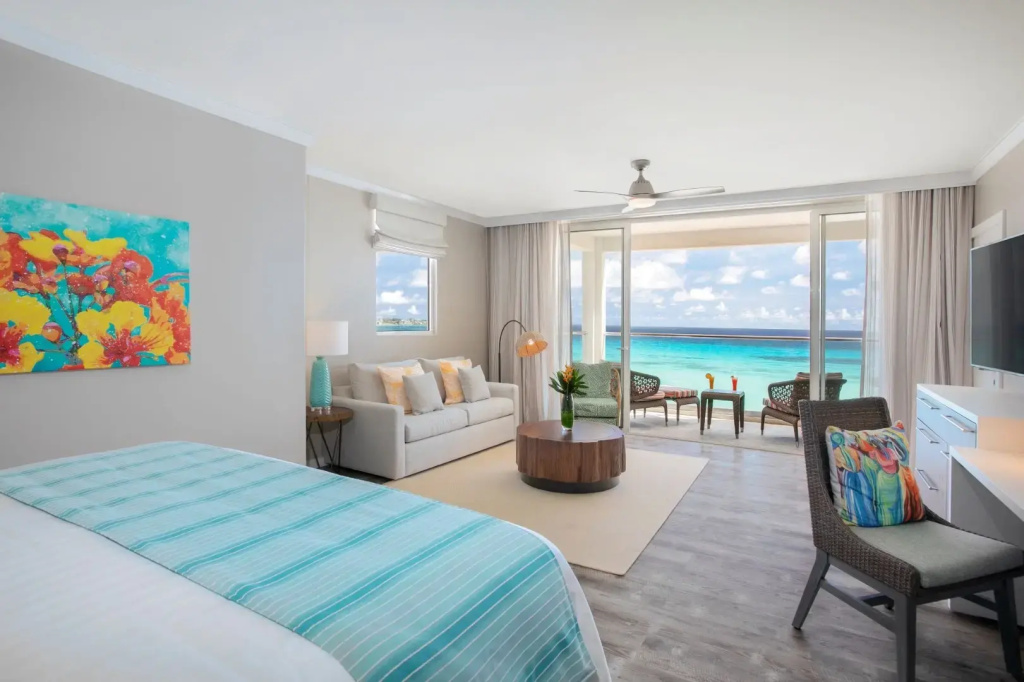 Luxury Quadruple Junior Suite oceanfront