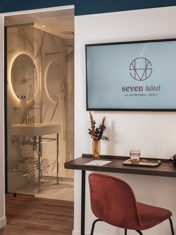 Seven Hotel Paris 54