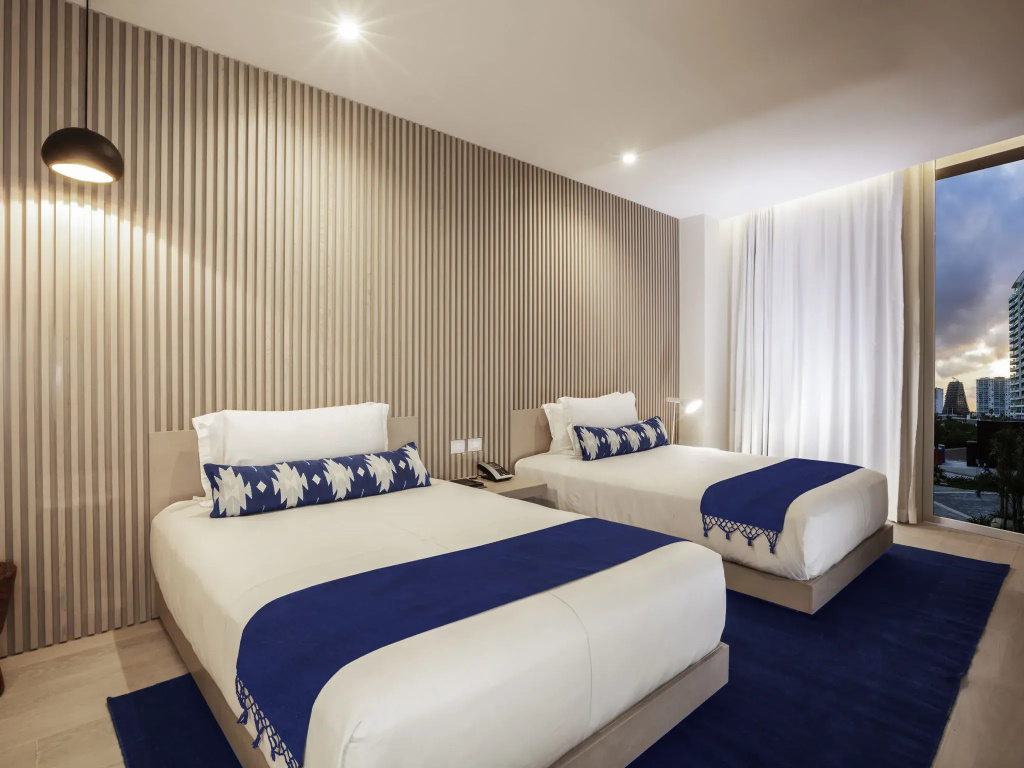 Superior Quadruple room
