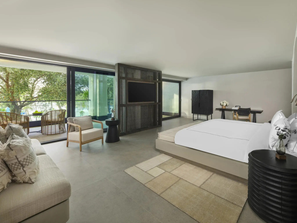 Executive Quadruple Suite