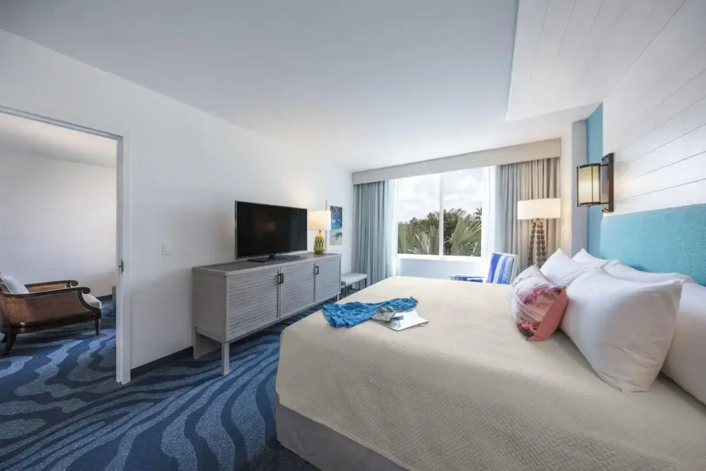 Sapphire Mobility Accessible Double Suite full double bed
