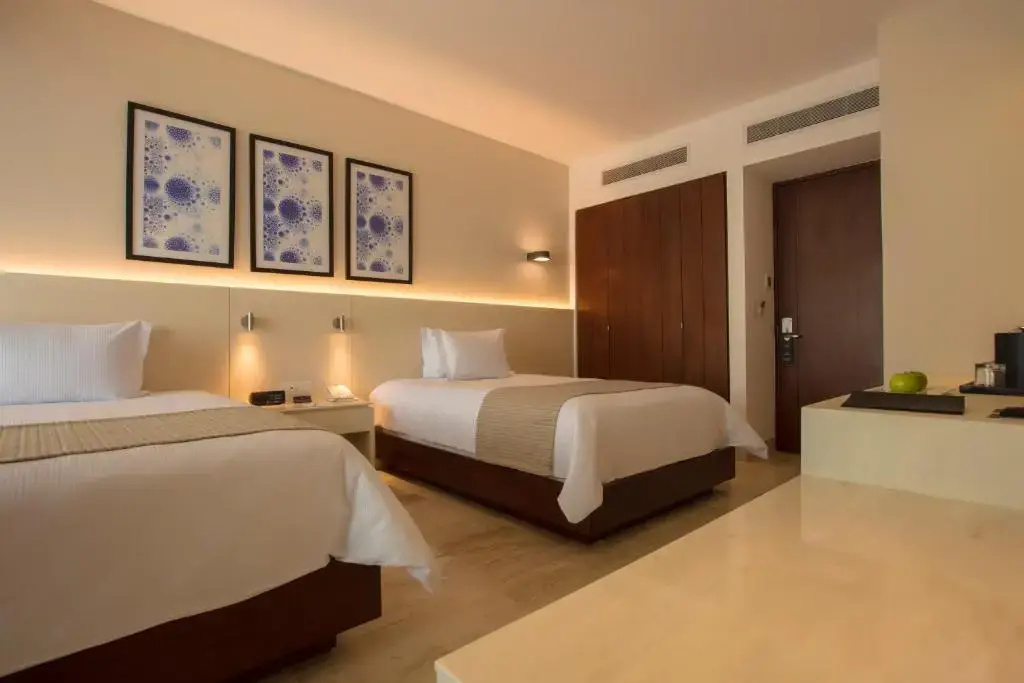 Altitude Double Suite twin beds