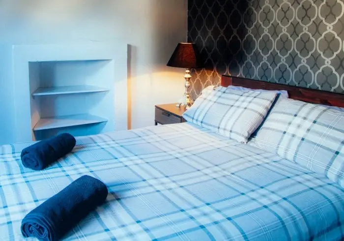 Double room (full double bed)