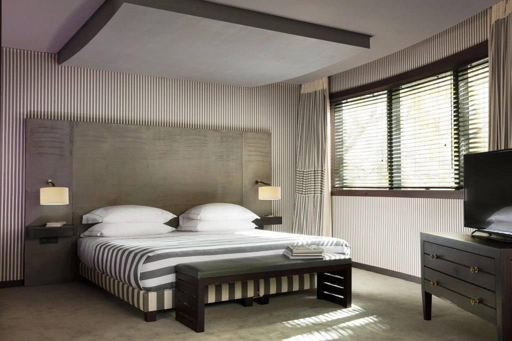 Double Loft Suite (full double bed)