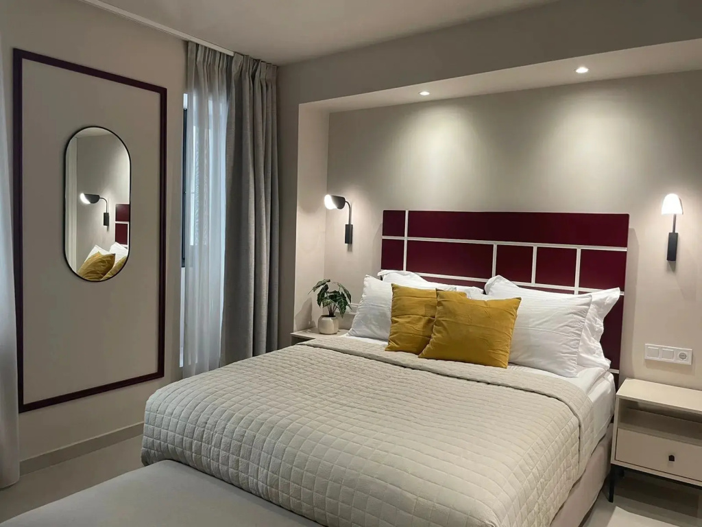 Standard Double room (full double bed)
