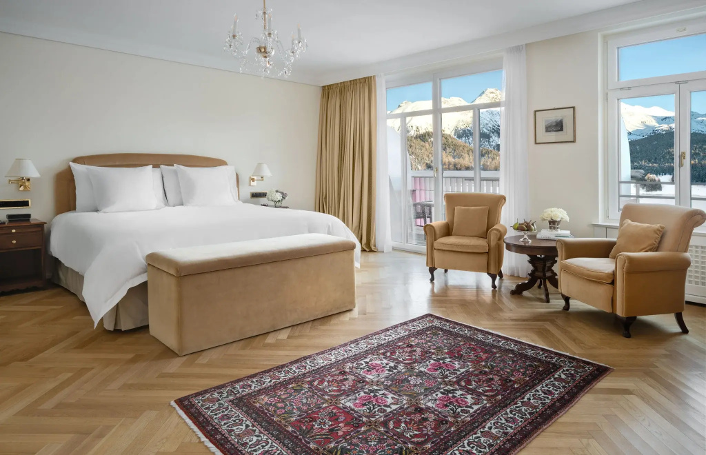 Double Junior Suite Lake View (full double bed)