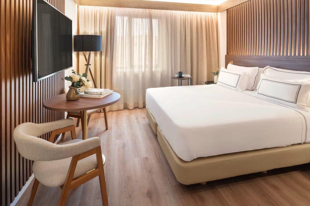 Connecting Double room (full double bed)