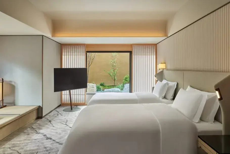 Premier Double Suite with garden view (twin beds)