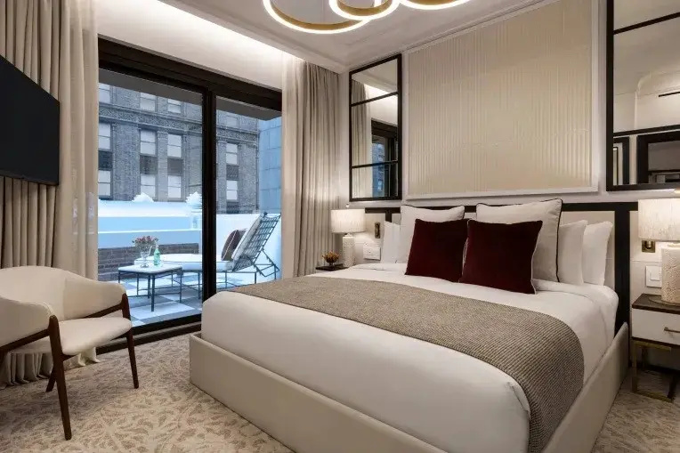 Double Penthouse Suite (full double bed)