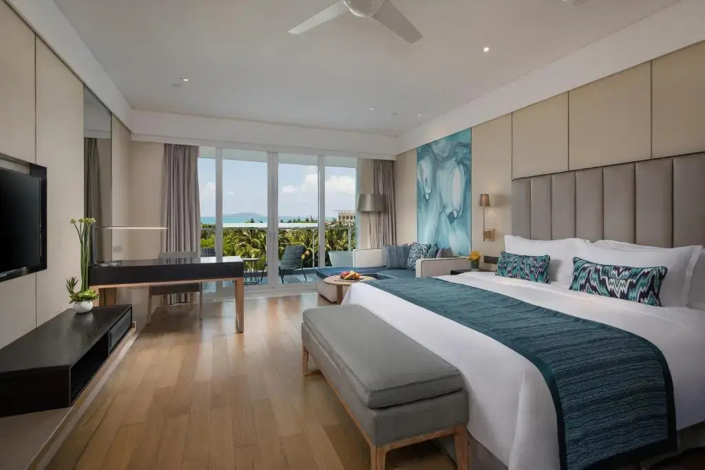 Deluxe Double room (full double bed)