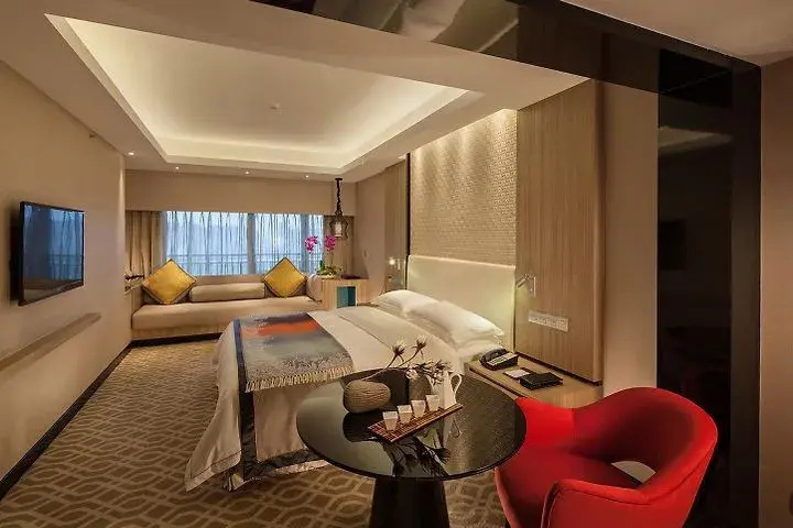 Deluxe Double room (full double bed)